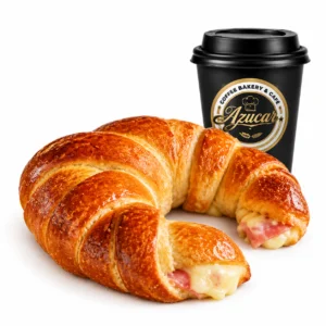 Breakfast Omelet Croissant (Cortadito 4 oz  o café con leche 8 oz)